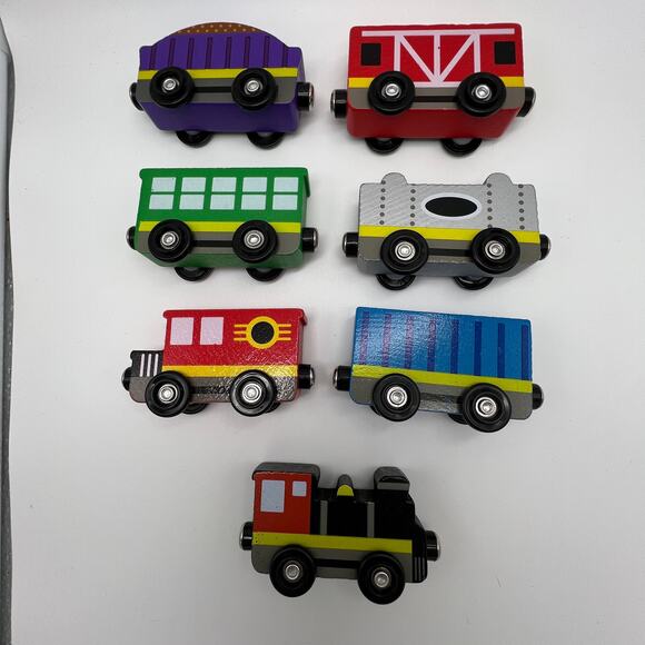 Melissa & Doug Wooden Train Engine Coach Caboose Cars Signs Thomas Railway BRIO - Picture 4 of 8